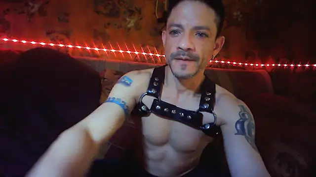 Snapshot of Tony_Torrente chatting on 01.24.25 Tony Torrente online show from 01.24.25