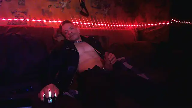 Snapshot of Tony_Torrente chatting on 01.26.25 Tony Torrente online show from 01.26.25