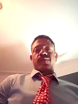 Snapshot of Tony_Torrente chatting on 05.29.26 Tony Torrente online show from 05.29.26