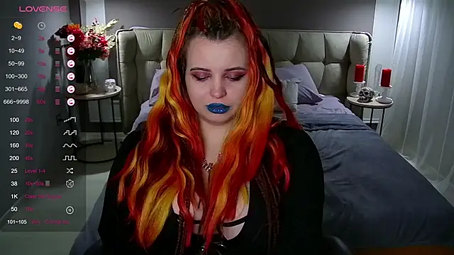 Miss Maya Mils online show from 02.01.25