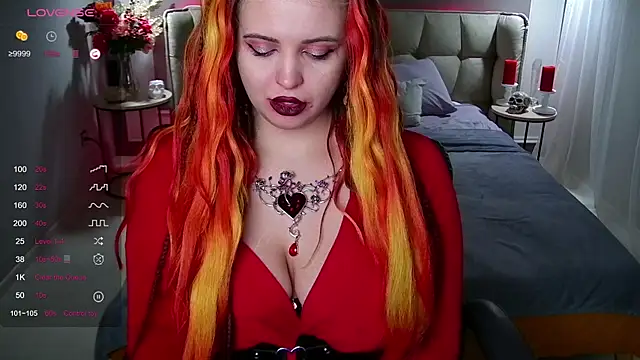 Miss Maya Mils online show from 02.02.25