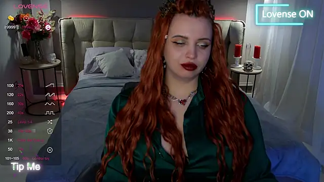 Miss Maya Mils online show from 03.17.25