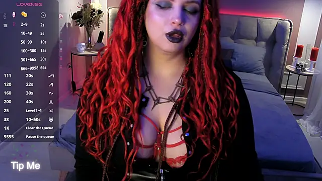 Miss Maya Mils online show from 04.02.26