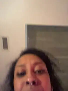 Snapshot of Your_Paris chatting on 02.03.26 Your Paris online show from 02.03.26