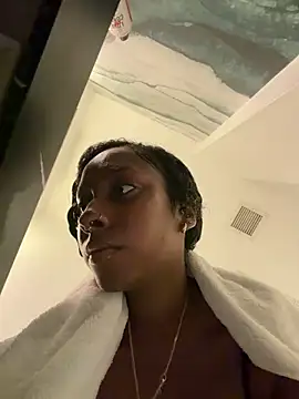 Snapshot of Your_Paris chatting on 02.27.26 Your Paris online show from 02.27.26