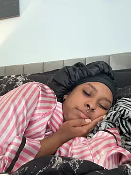 Your Paris online show from 03.28.26