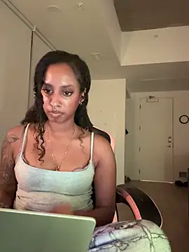 Your Paris online show from 04.03.26