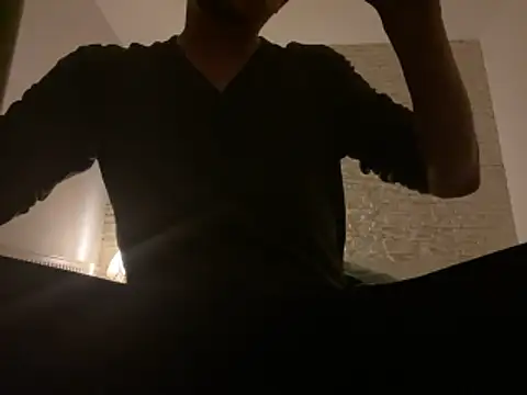 Snapshot of deskriptive chatting on 05.14.26 deskriptive online show from 05.14.26
