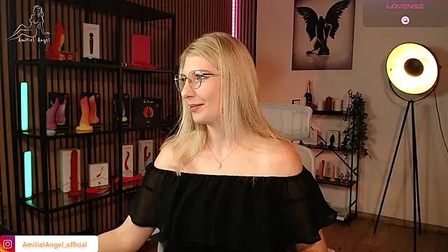 Amitiel Angel online show from 11.22.25