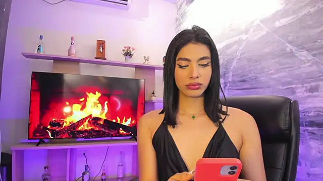 IsabelleFoxx  online show from 12.17.24