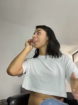 IsabelleFoxx  online show from 03.10.25