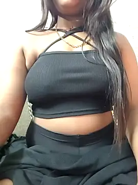 Snapshot of MohiniHott chatting on 01.22.25 MohiniHott online show from 01.22.25