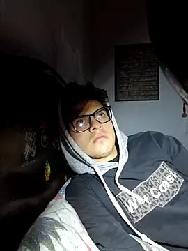 Snapshot of Josudaln2 chatting on 11.15.25 Josudaln2 online show from 11.15.25