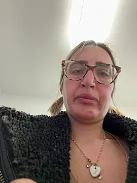 casalinga88 online show from 03.18.25