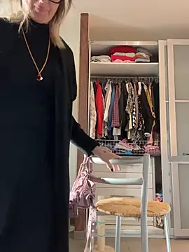 casalinga88 online show from 10.28.25