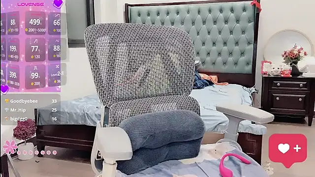 Berrysweet 68 online show from 04.17.26