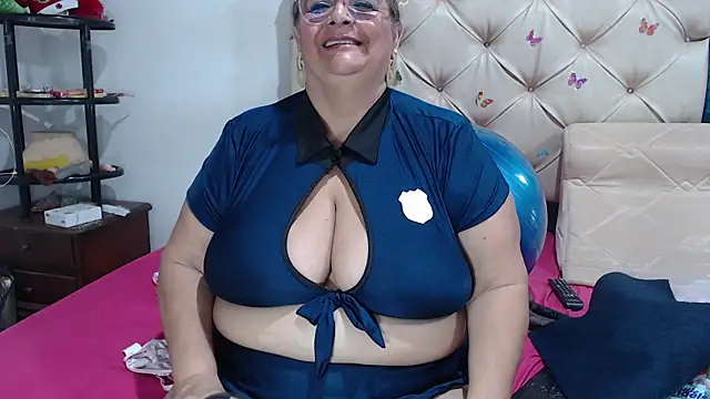 Snapshot of BBW_salome chatting on 01.23.25 BBW salome online show from 01.23.25