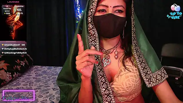 Snapshot of Aashiya- chatting on 02.21.25 Aashiya- online show from 02.21.25