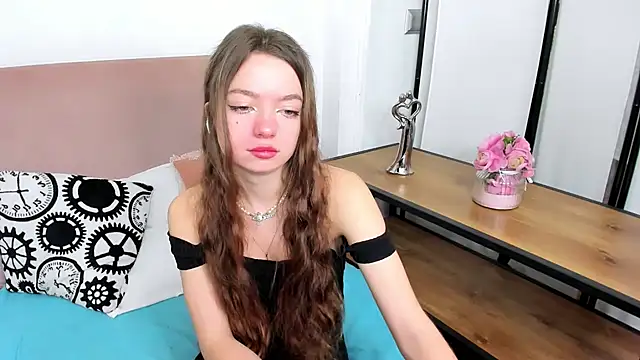 GraceLips online show from 01.29.25