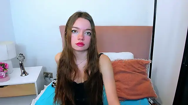 GraceLips online show from 02.22.25