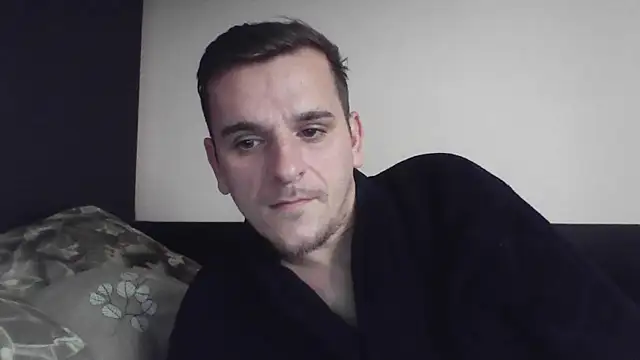 Snapshot of Huge_cock22cm chatting on 01.17.25 Huge cock22cm online show from 01.17.25