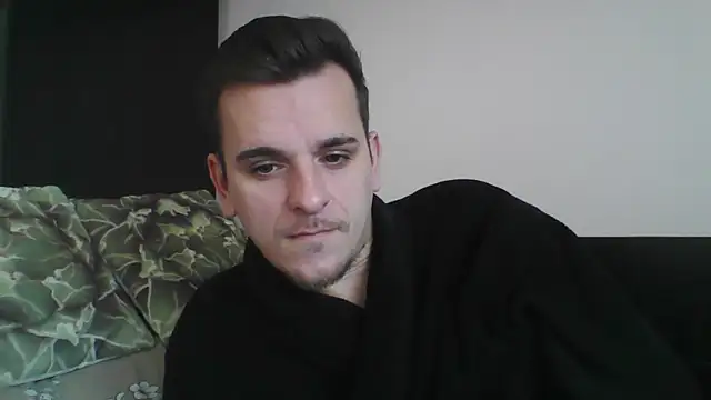 Snapshot of Huge_cock22cm chatting on 01.18.25 Huge cock22cm online show from 01.18.25