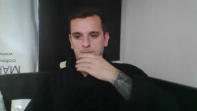 Snapshot of Huge_cock22cm chatting on 01.21.25 Huge cock22cm online show from 01.21.25