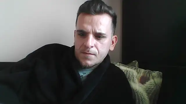 Snapshot of Huge_cock22cm chatting on 01.28.25 Huge cock22cm online show from 01.28.25