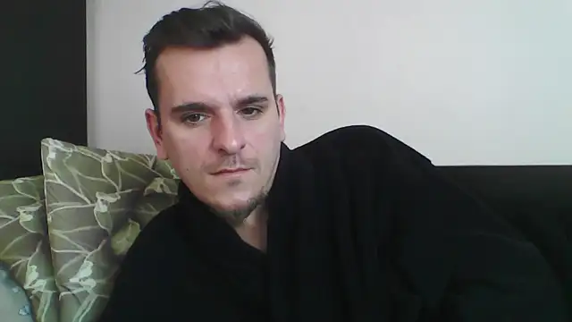 Snapshot of Huge_cock22cm chatting on 02.18.25 Huge cock22cm online show from 02.18.25