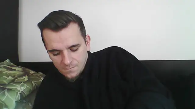 Snapshot of Huge_cock22cm chatting on 02.24.25 Huge cock22cm online show from 02.24.25