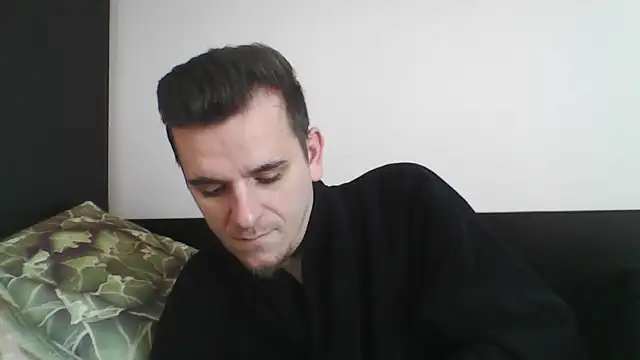 Snapshot of Huge_cock22cm chatting on 02.25.25 Huge cock22cm online show from 02.25.25