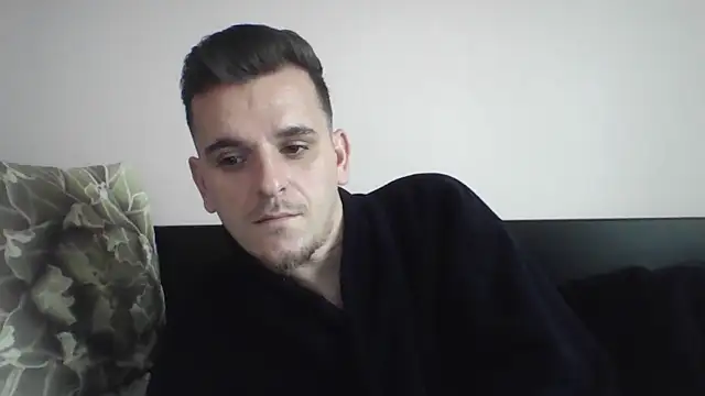 Snapshot of Huge_cock22cm chatting on 03.01.25 Huge cock22cm online show from 03.01.25