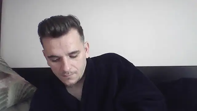 Snapshot of Huge_cock22cm chatting on 03.03.25 Huge cock22cm online show from 03.03.25