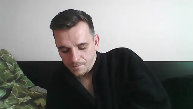 Snapshot of Huge_cock22cm chatting on 03.09.25 Huge cock22cm online show from 03.09.25