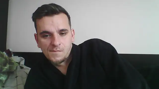 Snapshot of Huge_cock22cm chatting on 03.12.25 Huge cock22cm online show from 03.12.25