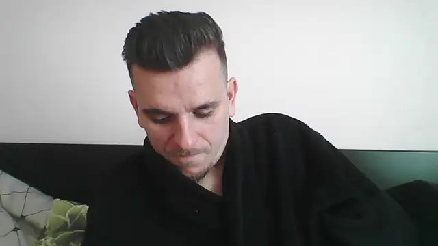 Snapshot of Huge_cock22cm chatting on 03.21.25 Huge cock22cm online show from 03.21.25