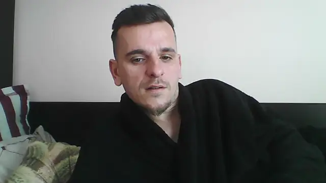 Snapshot of Huge_cock22cm chatting on 03.22.25 Huge cock22cm online show from 03.22.25