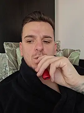 Snapshot of Huge_cock22cm chatting on 02.11.26 Huge cock22cm online show from 02.11.26