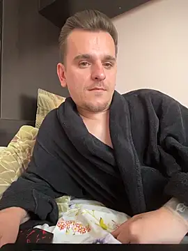 Snapshot of Huge_cock22cm chatting on 03.21.26 Huge cock22cm online show from 03.21.26