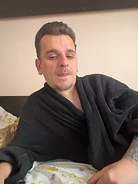 Snapshot of Huge_cock22cm chatting on 03.22.26 Huge cock22cm online show from 03.22.26