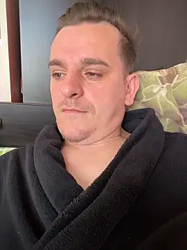 Snapshot of Huge_cock22cm chatting on 04.06.26 Huge cock22cm online show from 04.06.26