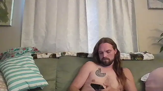 Snapshot of VitaminDrewFl chatting on 06.20.26 VitaminDrewFl online show from 06.20.26