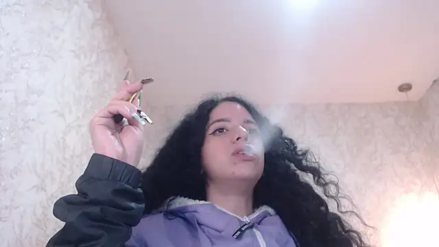 Snapshot of EmmaCowperr chatting on 01.07.25 EmmaCowperr online show from 01.07.25