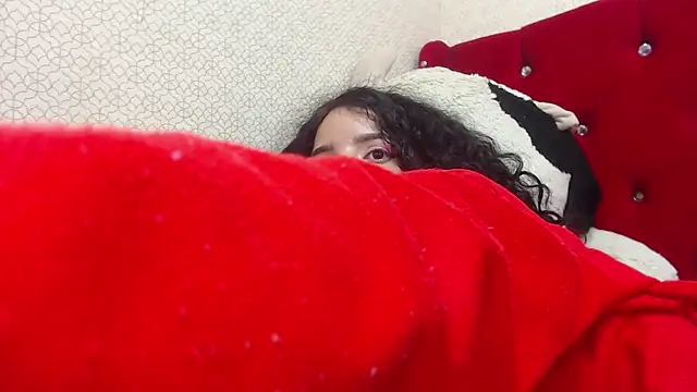 Snapshot of EmmaCowperr chatting on 02.03.25 EmmaCowperr online show from 02.03.25