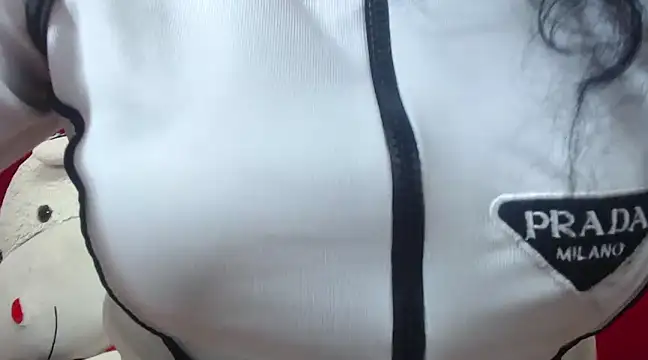 Snapshot of EmmaCowperr chatting on 02.05.25 EmmaCowperr online show from 02.05.25