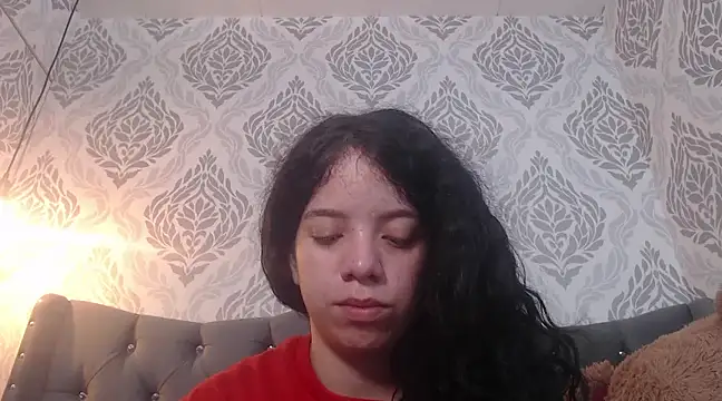 Snapshot of EmmaCowperr chatting on 02.25.25 EmmaCowperr online show from 02.25.25