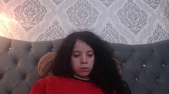 Snapshot of EmmaCowperr chatting on 02.25.25 EmmaCowperr online show from 02.25.25