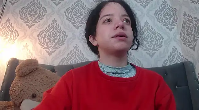 Snapshot of EmmaCowperr chatting on 03.04.25 EmmaCowperr online show from 03.04.25