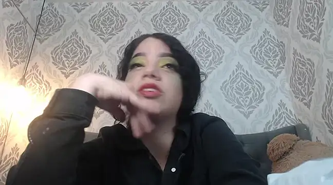 Snapshot of EmmaCowperr chatting on 03.09.25 EmmaCowperr online show from 03.09.25