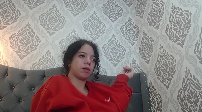 Snapshot of EmmaCowperr chatting on 03.14.25 EmmaCowperr online show from 03.14.25